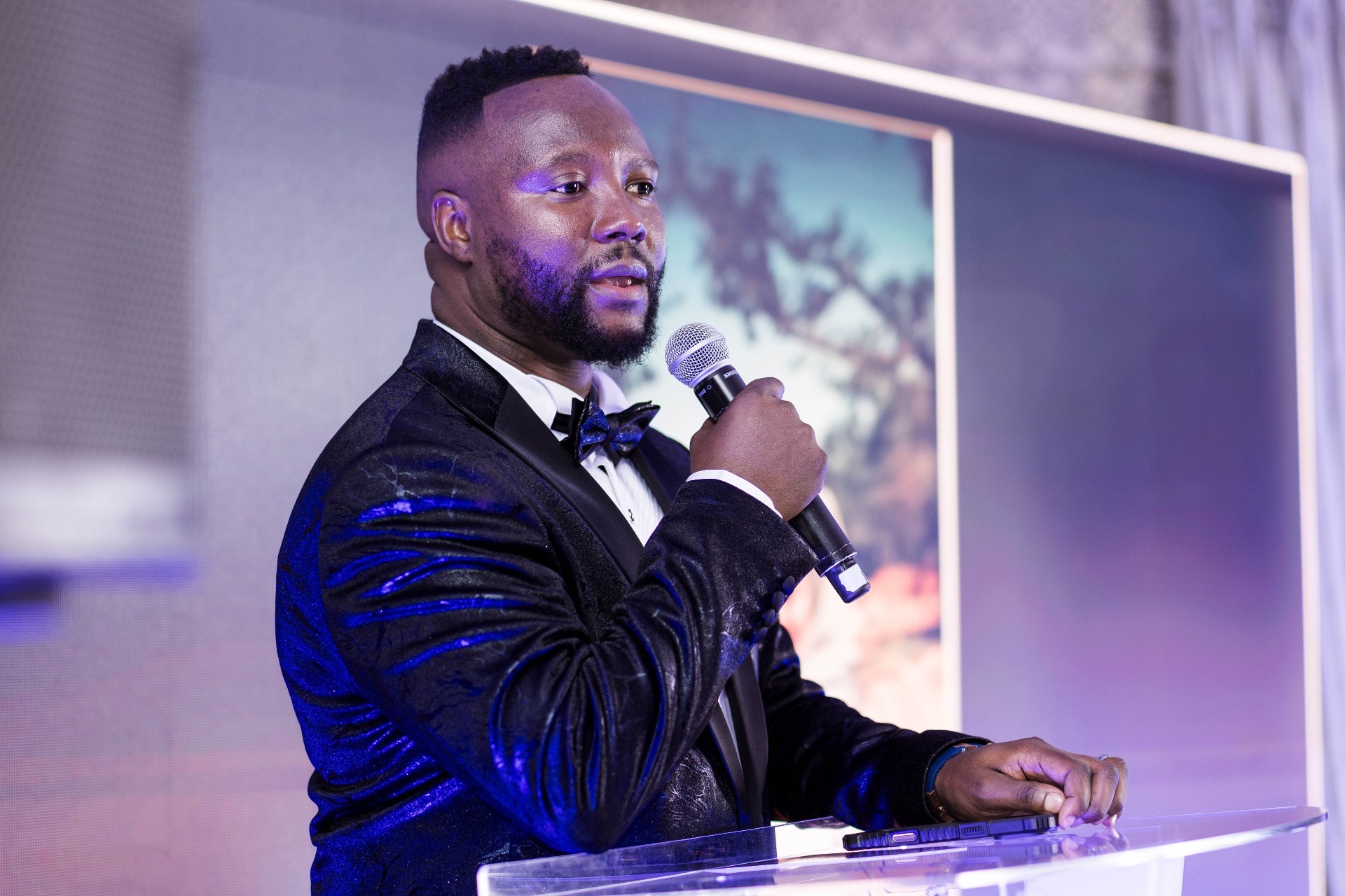 Brandon Tshabangu — 12